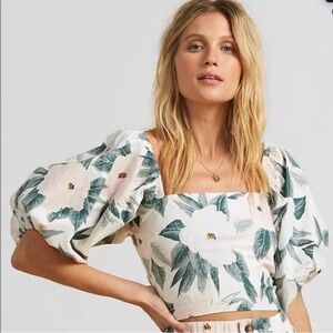 Billabong X Salty Blonde Juniors/Women's M Sun Glow Cropped Top Tropical Floral